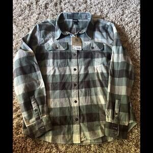Patagonia Shirt Womens Large Green Plaid Fjord Button Up Flannel Outdoors NEW
